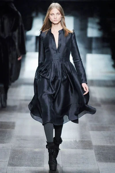Look 24